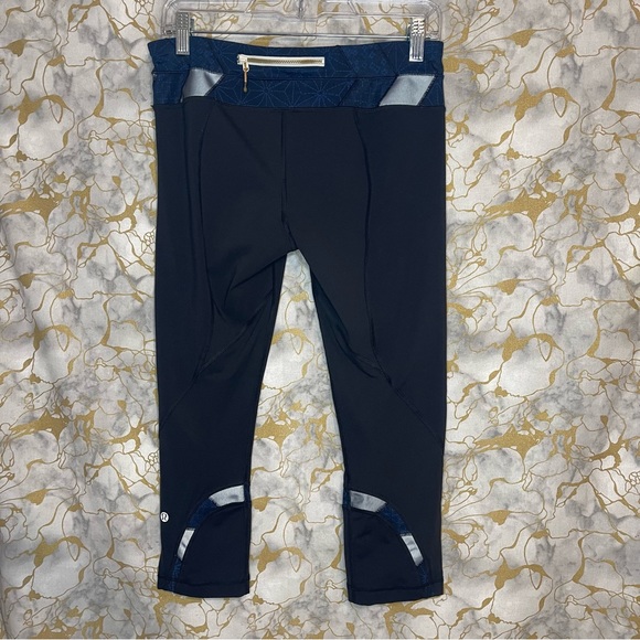Lululemon Run: Inspire Crop II *Sashiko Size 8 - Picture 4 of 7